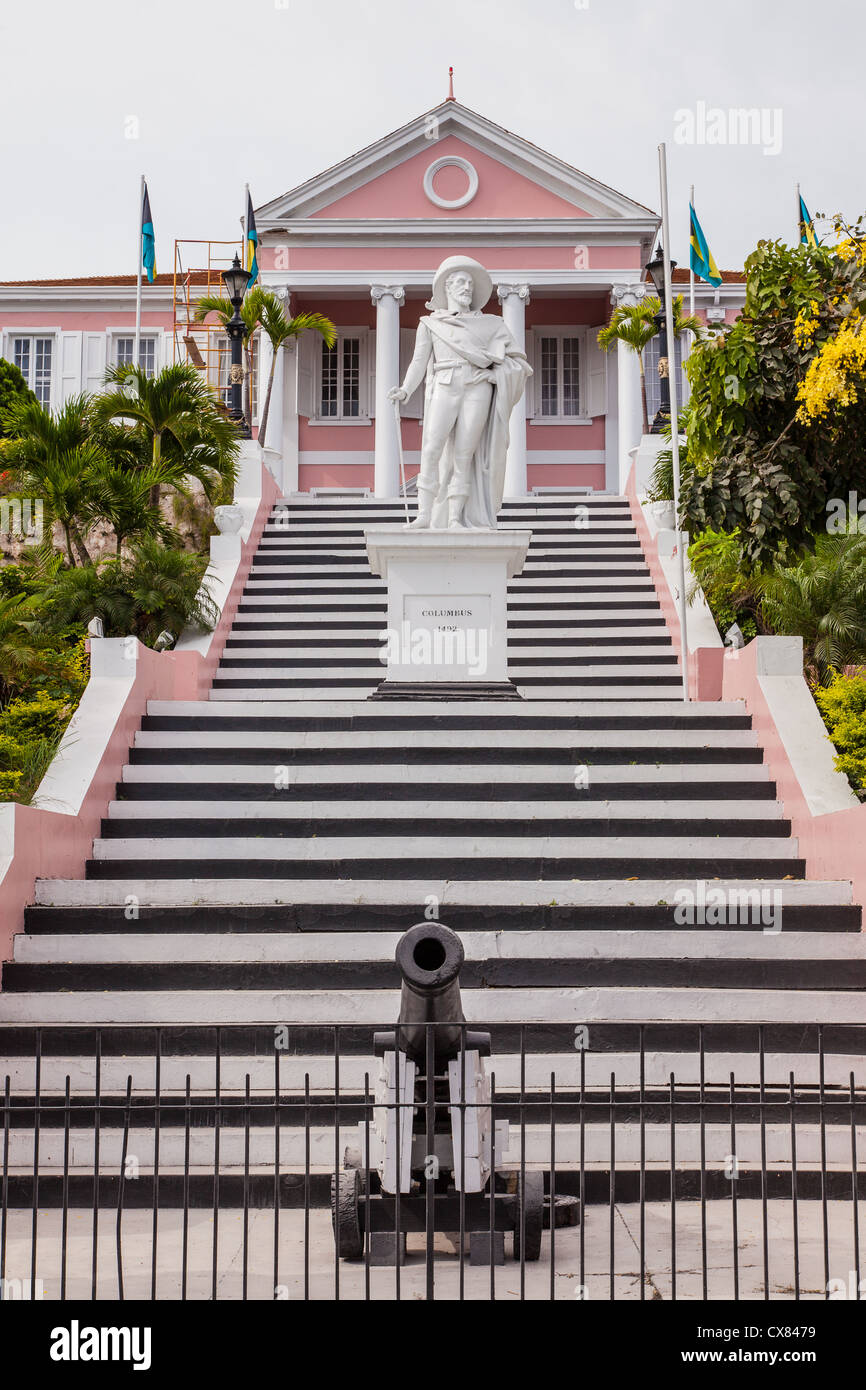 Christopher Columbus-Statue vor dem Regierungsgebäude in Nassau, Bahamas. Stockfoto