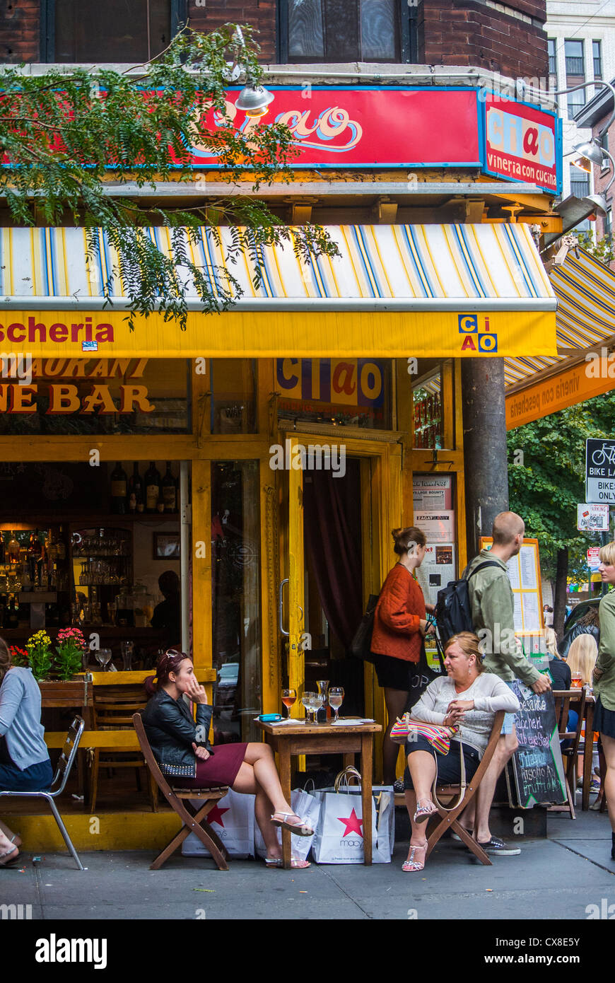 New York, NY, USA, West Village, Straßenszenen, italienisches Bistro Cafe Restaurant, Bürgersteig Terrasse auf MacDougal St., Manhattan, Stockfoto