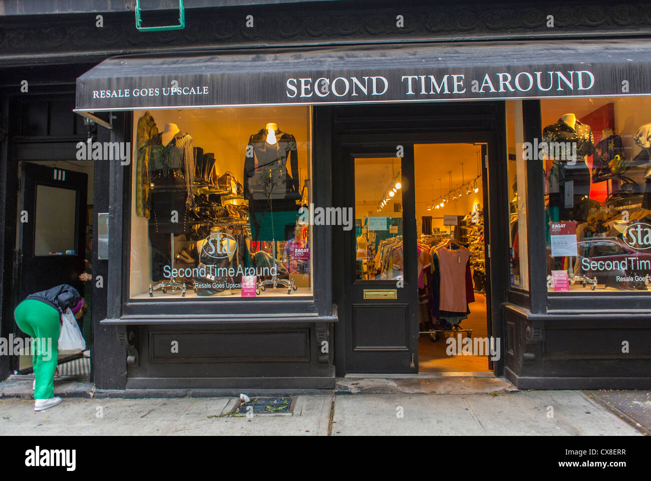 New York, NY, USA, Soho, Vintage-Kleidung, 'das zweite Mal herum' Ladenfront an der Sullivan St., Manhattan, alte amerikanische Läden mit alter Kleidung Stockfoto