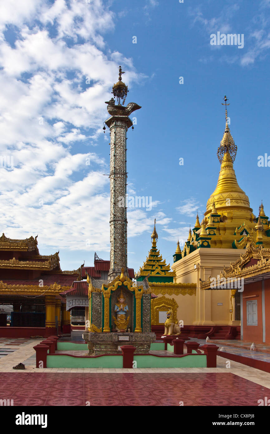 BUDDHISTISCHE Pagode in den Hügel Stadt von PYIN U LWIN bekannt als MAYMYO - MYANMAR Stockfoto