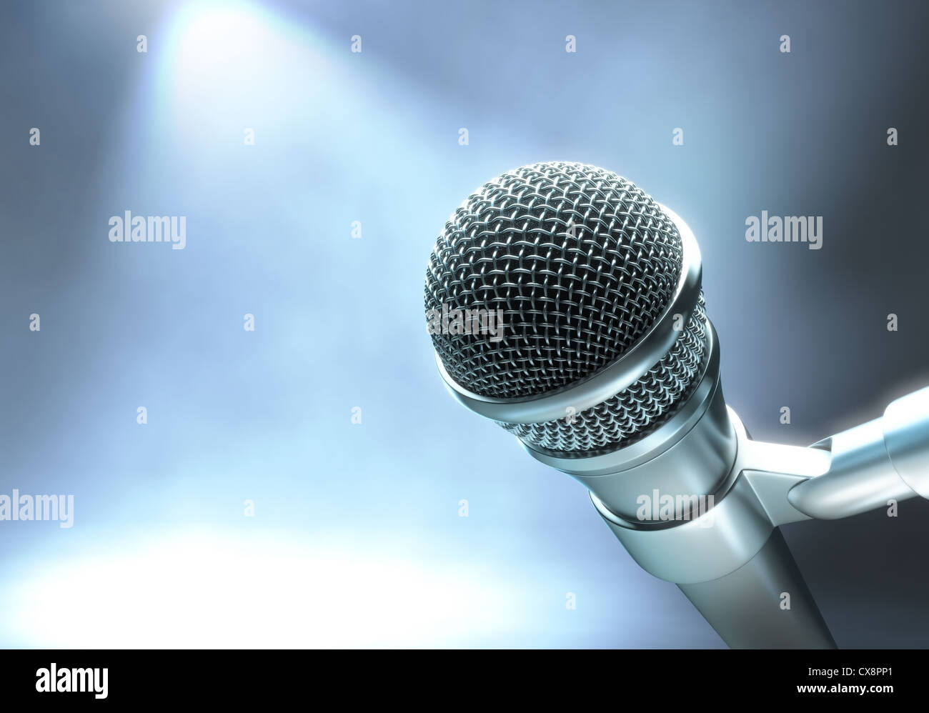 Moderne Mikrofon auf einer Bühne für live-Performance mit Lichtern. Stockfoto