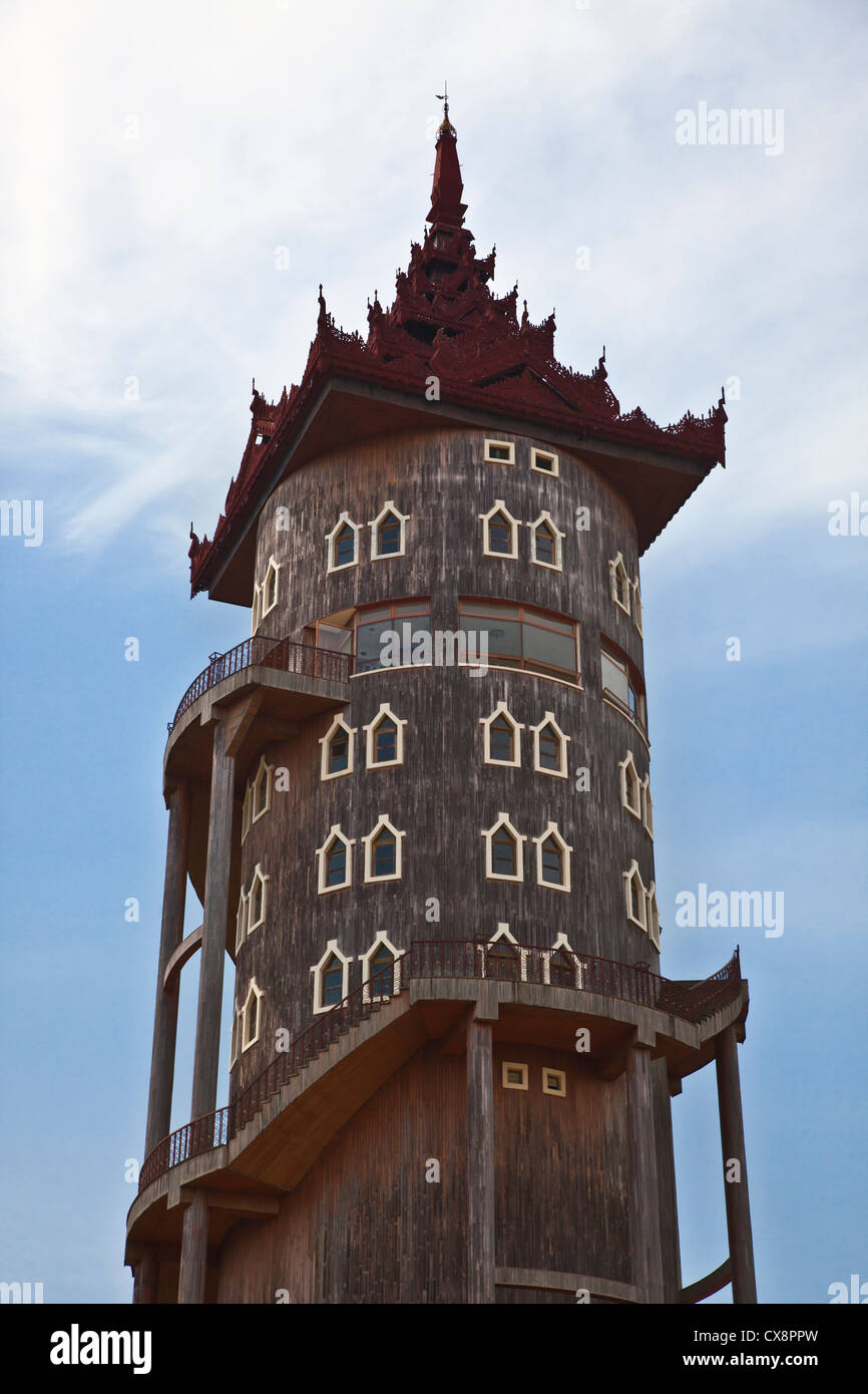 NAN MYINT Turms am KANDAWGYI NATIONALGARTEN in PYIN U LWIN auch bekannt als MAYMYO - MYANMAR Stockfoto