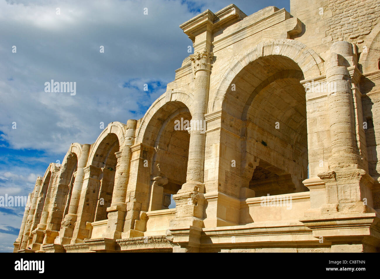 Römische Amphitheater (Les Arènes). Arles. Bouches-du-Rhône. Der Provence. Frankreich Stockfoto