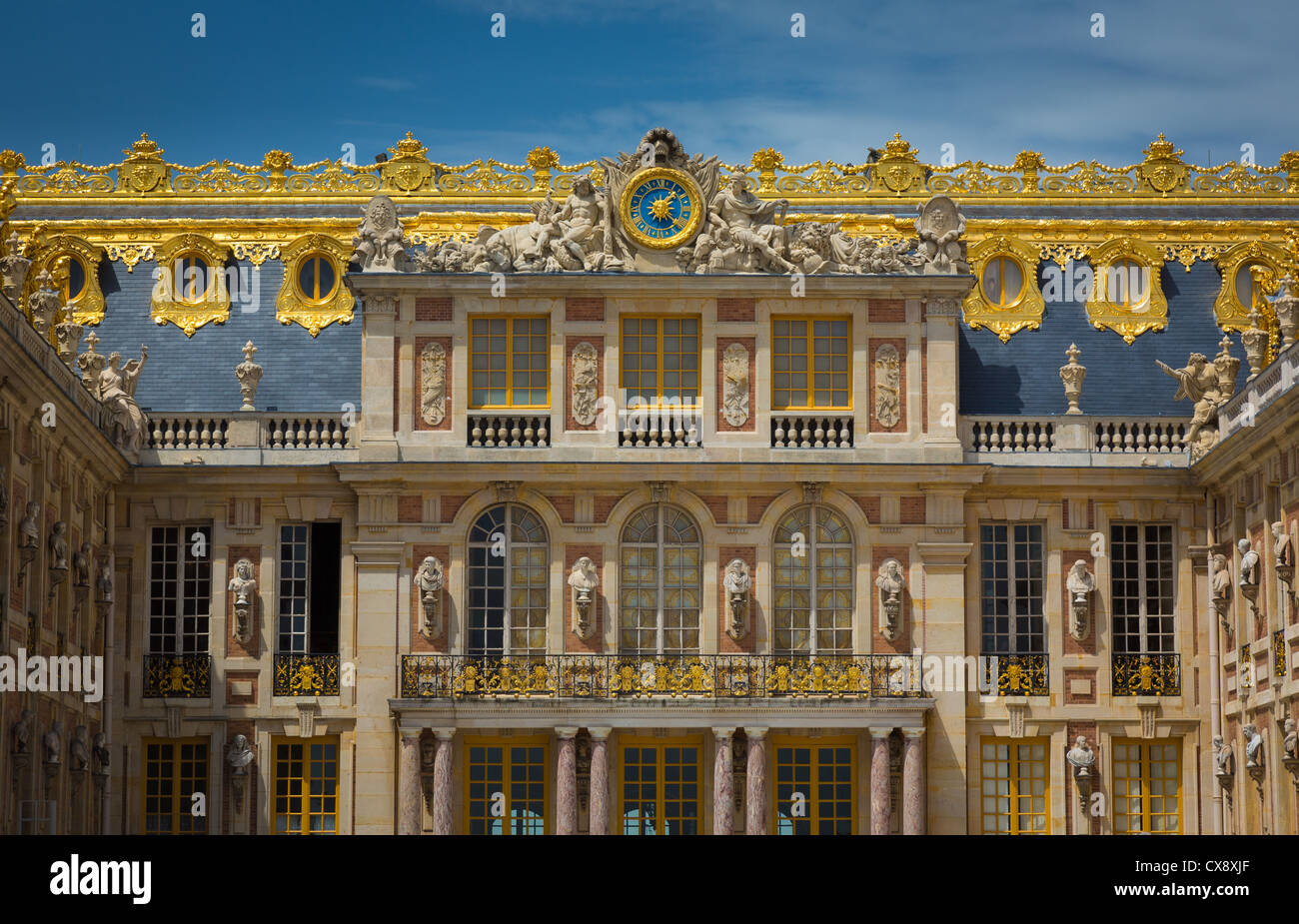 Das Schloss von Versailles oder einfach Versailles ist eine königliche Schloss in Versailles in der Region Île-de-France, Frankreich Stockfoto