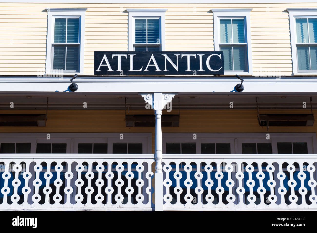 Balkon, Atlantic House Hotel, York Beach, Maine, USA. Stockfoto