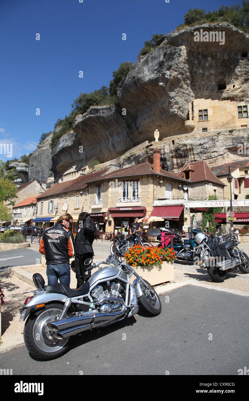 Cro-Magnon-Mensch und Rock Shelter Les Eyzies-de-Tayac Stockfoto