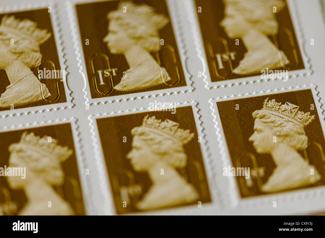 Buch mit selbstklebenden UK erste-Klasse-Briefmarken Stockfoto