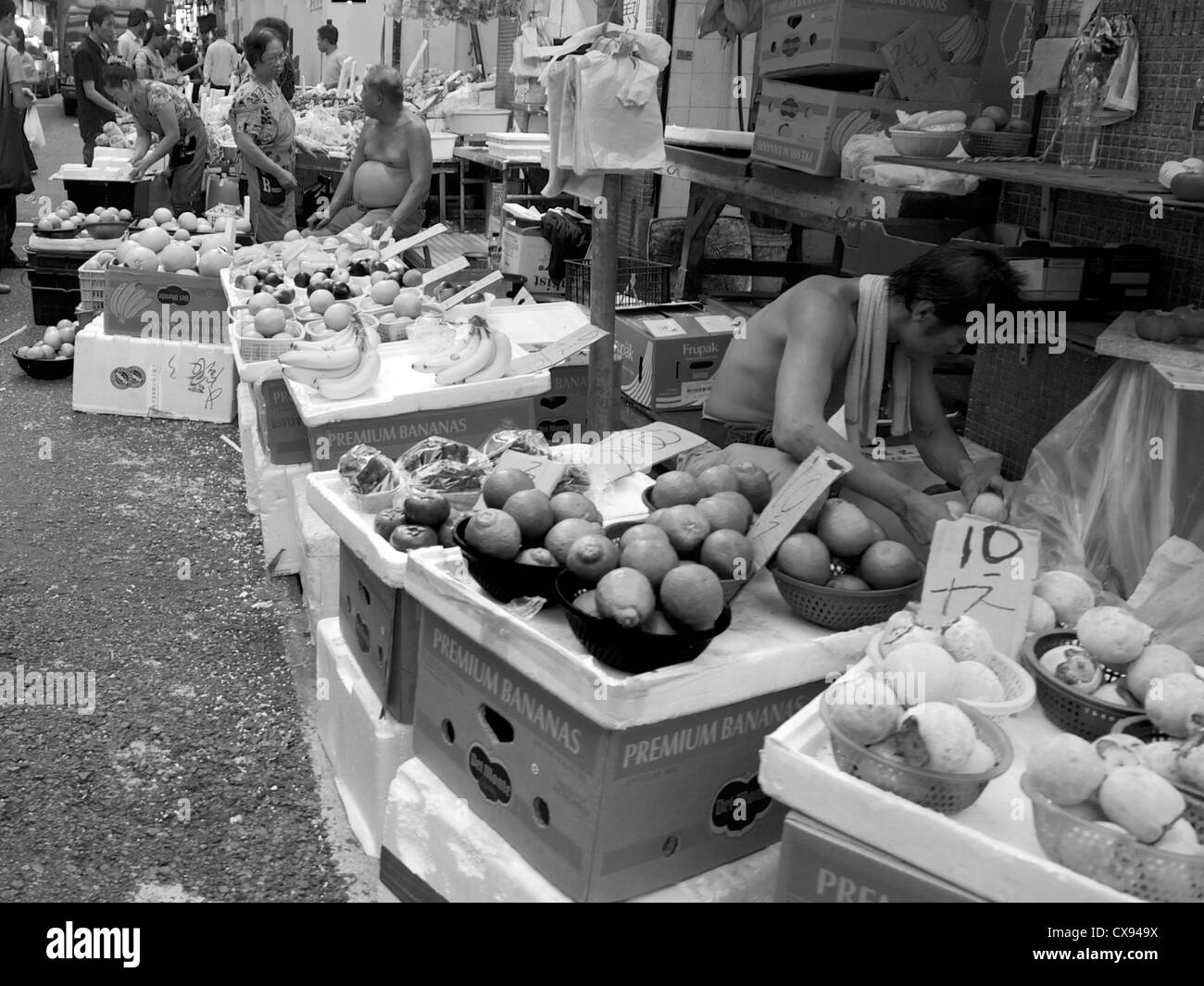 Besetzt wan chai Markt verkaufen Obst, Gemüse und Fisch Stockfoto