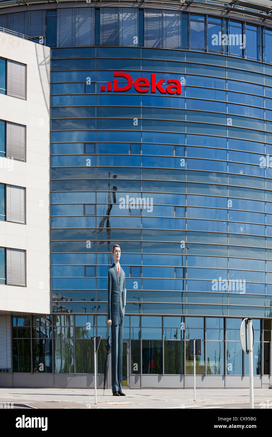 Die lange Bank, das Gebäude der Deka Bank in Luxemburg, Europa, Stockfoto