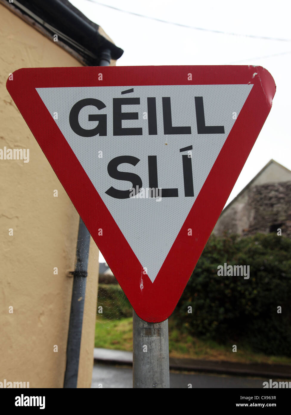 Gaeltacht Verkehrszeichen, Ballinskelligs, Co Kerry, Irland Stockfoto