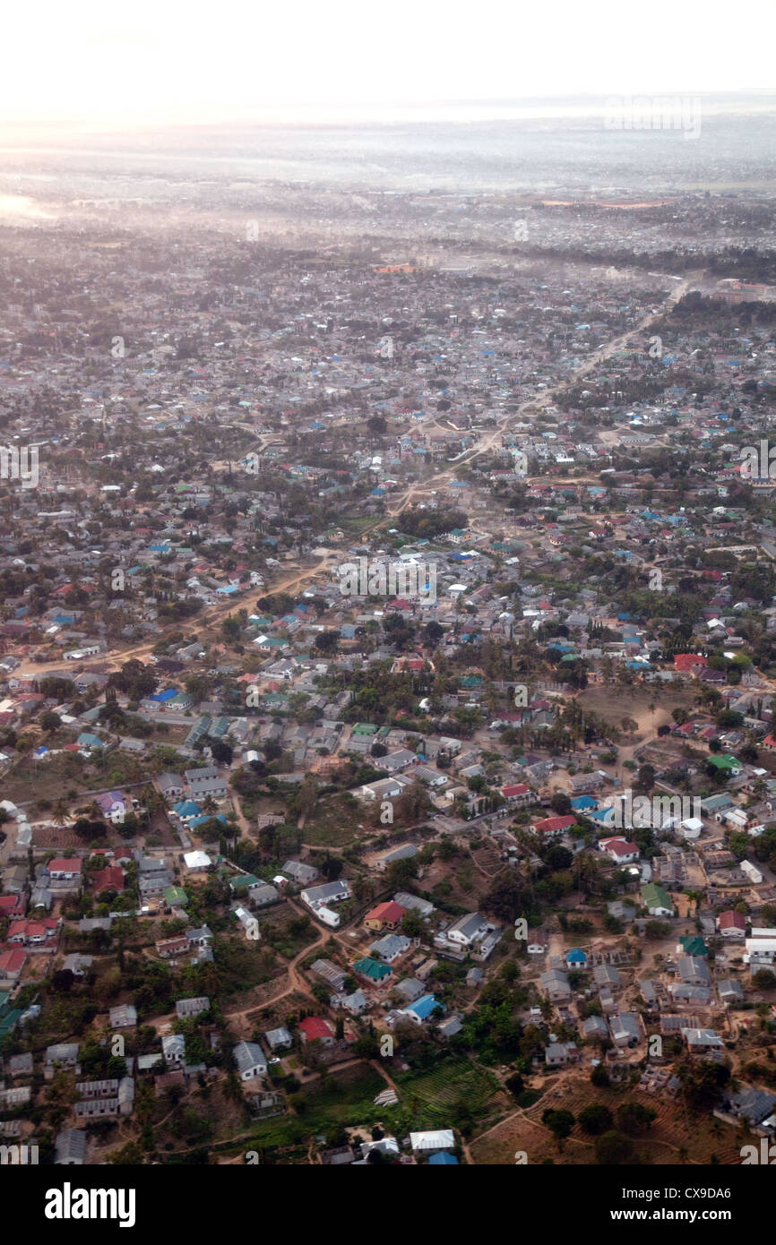 Dar es salaam tansania aus der luft -Fotos und -Bildmaterial in hoher Auflösung – Alamy