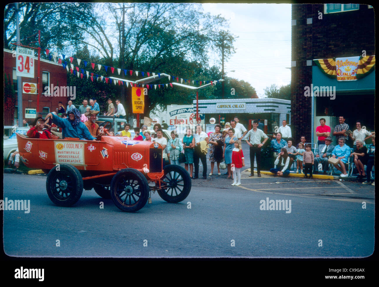 Gas Preise der 1960er Jahre regelmäßige 34 Cent Herbstfest parade