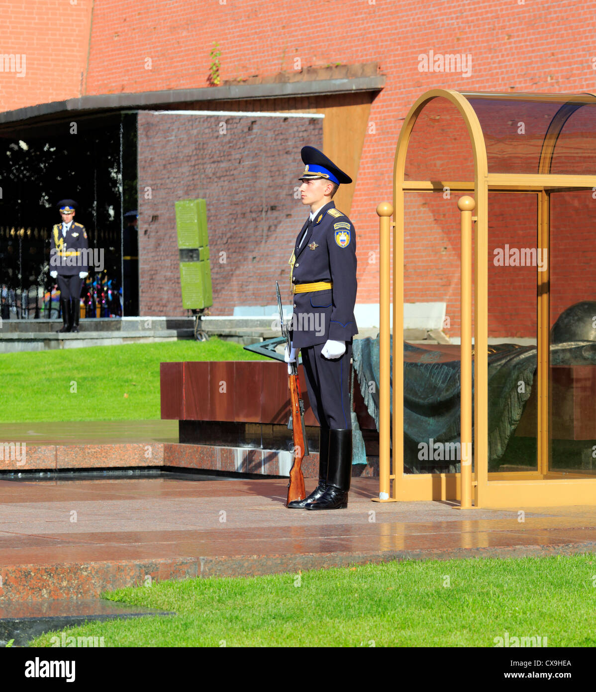 Ehre in der Nähe das Grab des unbekannten Soldaten, Alexander Garden, Moskau, Russland Stockfoto