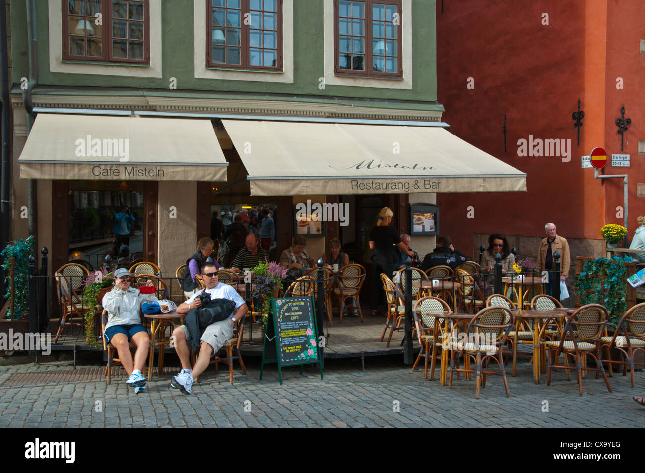 Cafe Terrasse Stortorget Platz Gamla Stan Altstadt Stockholm Schweden Europa Stockfoto