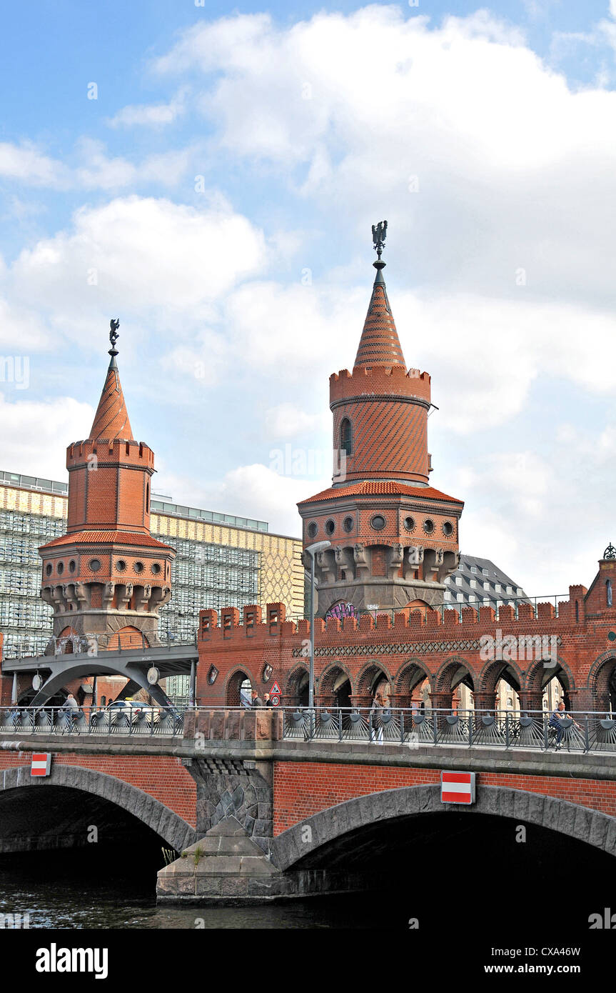 Oberbaumbrücke Berlin Deutschland Stockfoto