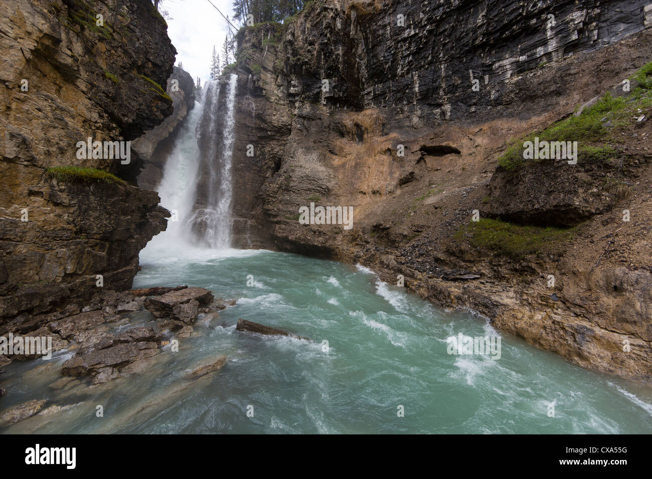 ALBERTA, Kanada - Johnston Canyon im Banff National Park. Stockfoto