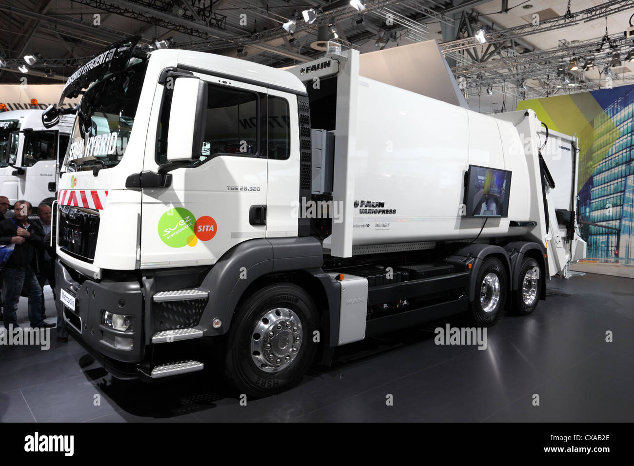 Neuer Mann seriellen Hybrid Variopress Sammlung Müllwagen auf der Internationalen Automobilausstellung Stockfoto