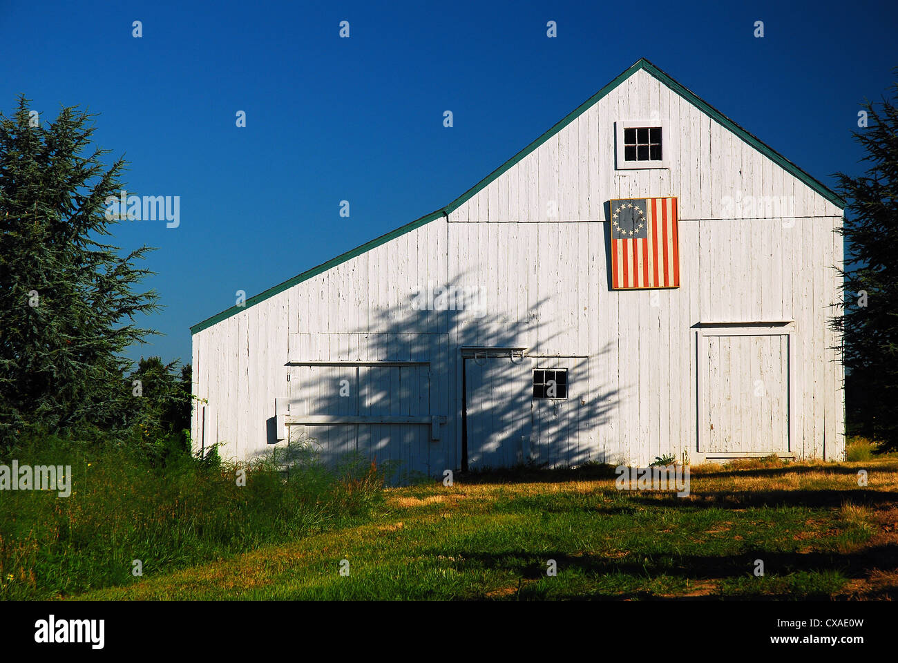 Eine patriotische Scheune in Aquobogue, auf der North Fork von Long Island Stockfoto
