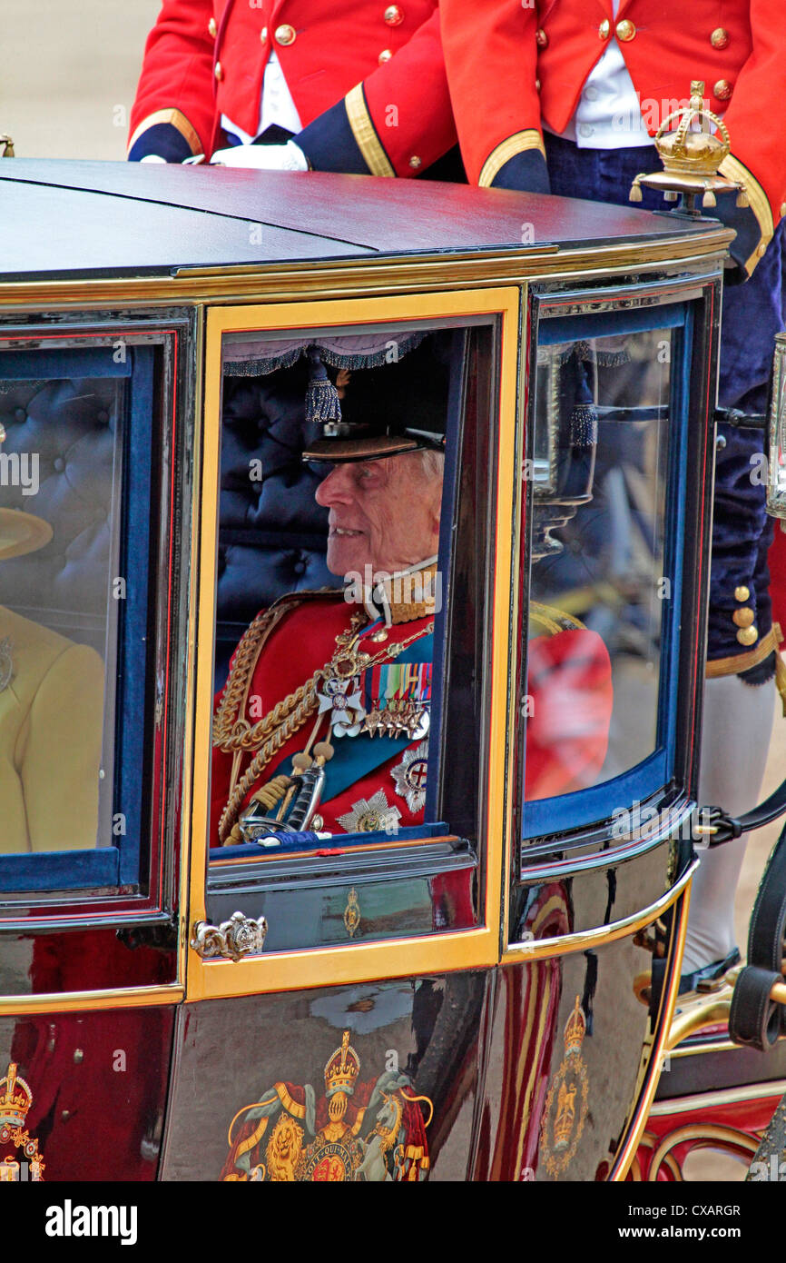 Seine königliche Hoheit Prinz Philip, Trooping die Farbe 2012, die Queen Geburtstag Parade, Whitehall, Horse Guards, London, England Stockfoto