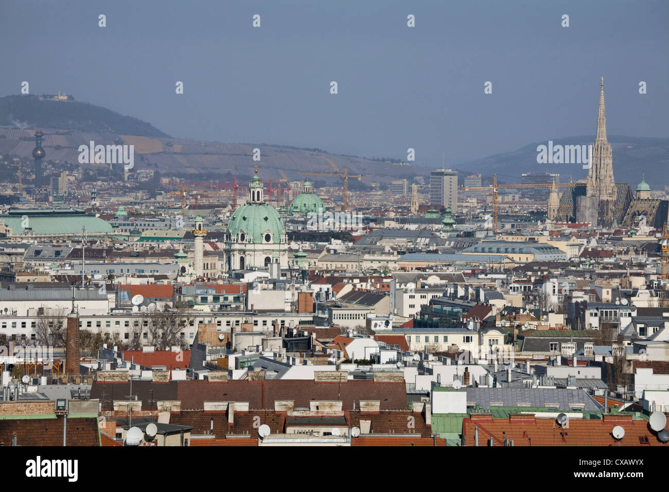 Blick von oben auf das Bahnorama Tower, Wien, Österreich, Europa Stockfoto