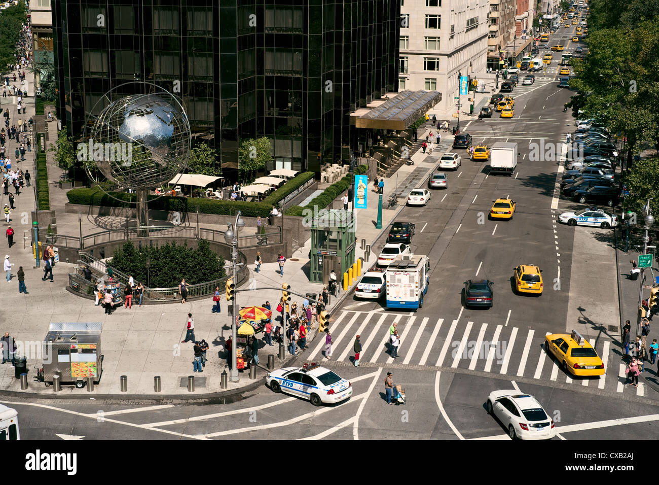 Blick auf Central Park West Blick nach Norden vom Columbus Circle, New York, NY, Vereinigte Staaten Stockfoto