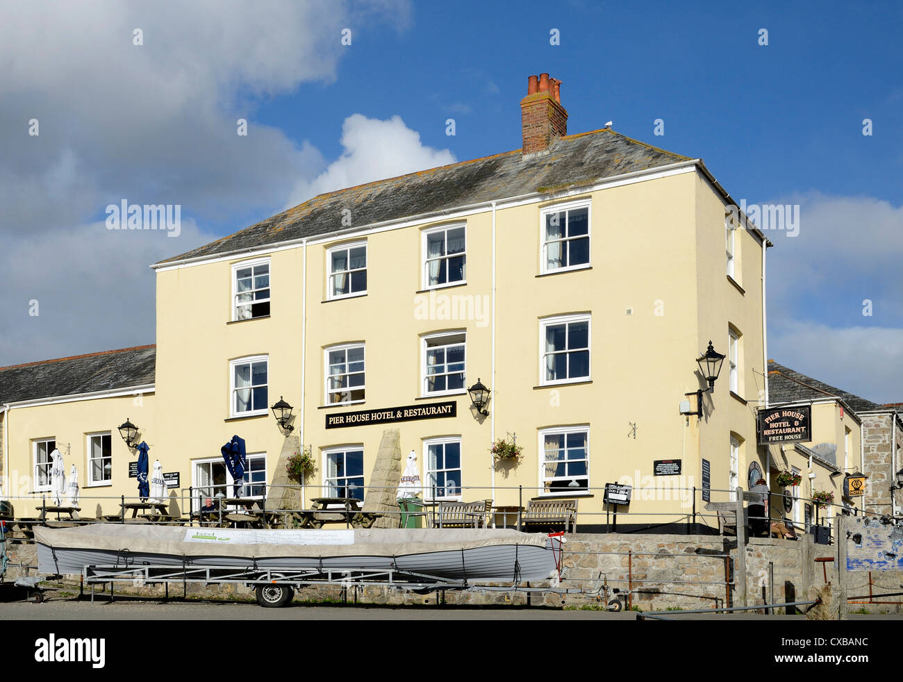 Das Pier House Hotel und Restaurant in Charlestown in Cornwall, Großbritannien Stockfoto