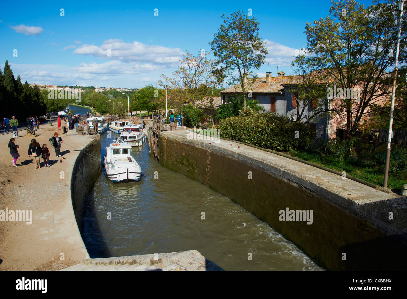 Schlösser von Fonserannes, Canal du Midi, UNESCO-Weltkulturerbe, Beziers, Herault, Languedoc, Frankreich, Europa Stockfoto