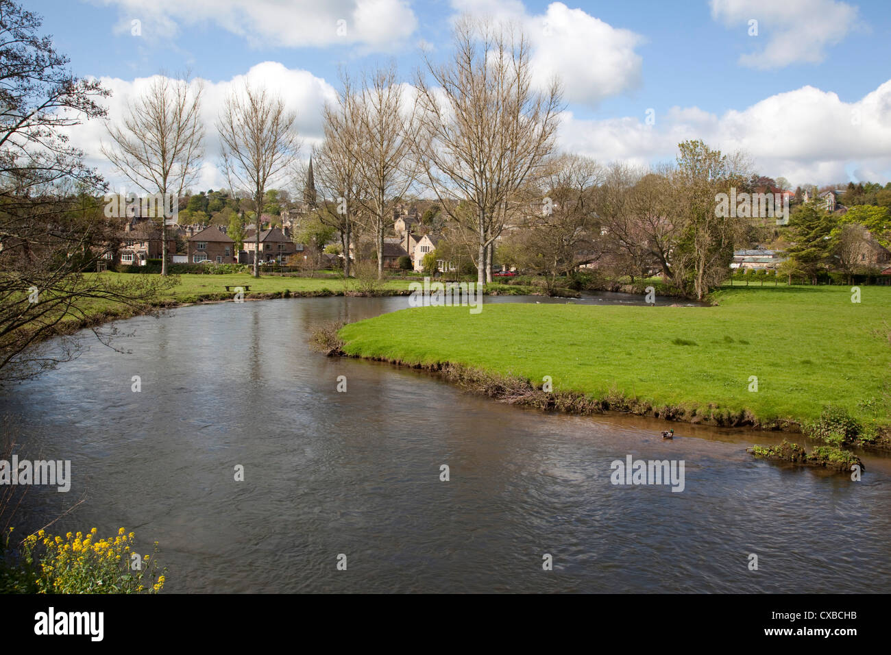 Wye River und die Stadt, Bakewell, Derbyshire, England, Vereinigtes Königreich, Europa Stockfoto