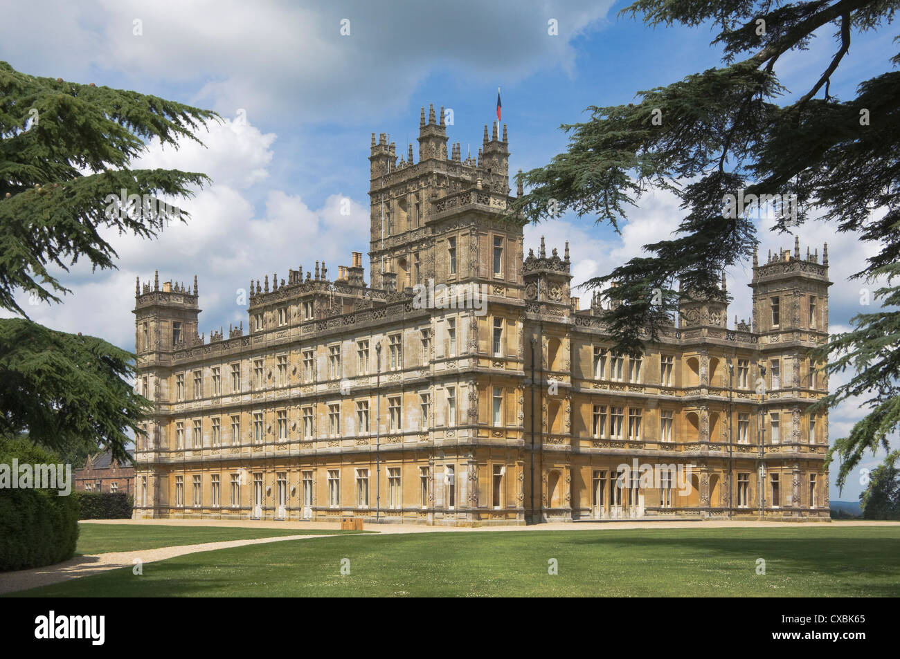 Highclere Castle Heimat Des Earl Of Carnarvon Und Den Speicherort Fur Die Bbc Serie Downton Abbey Hampshire Stockfotografie Alamy