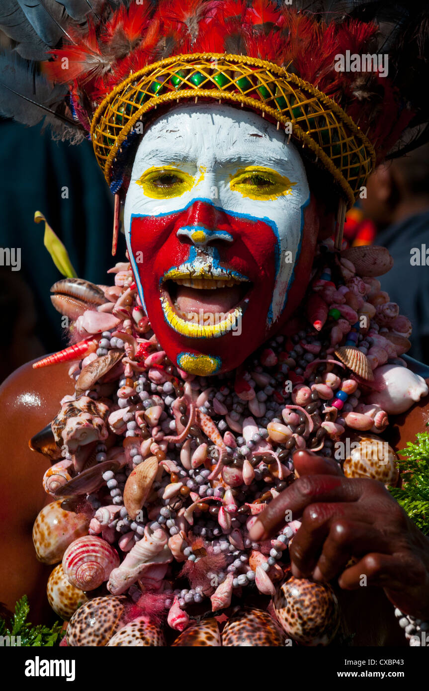 Lokale Stämme feiert das traditionelle singen, singen, Mount Hagen, Hochland von Papua-Neuguinea Stockfoto