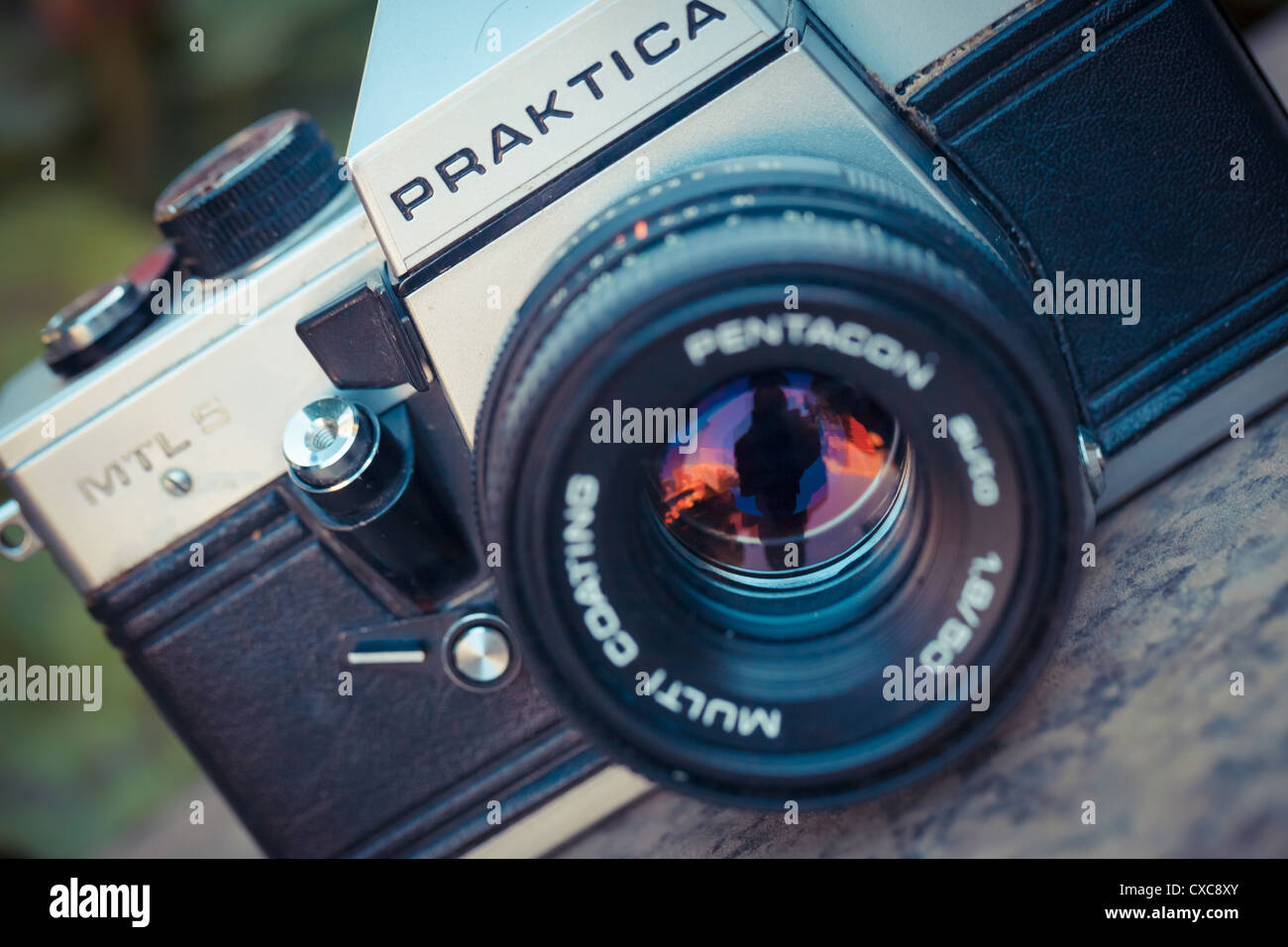 Das schöne Design der eine alte analoge Vintage-Kamera Stockfoto