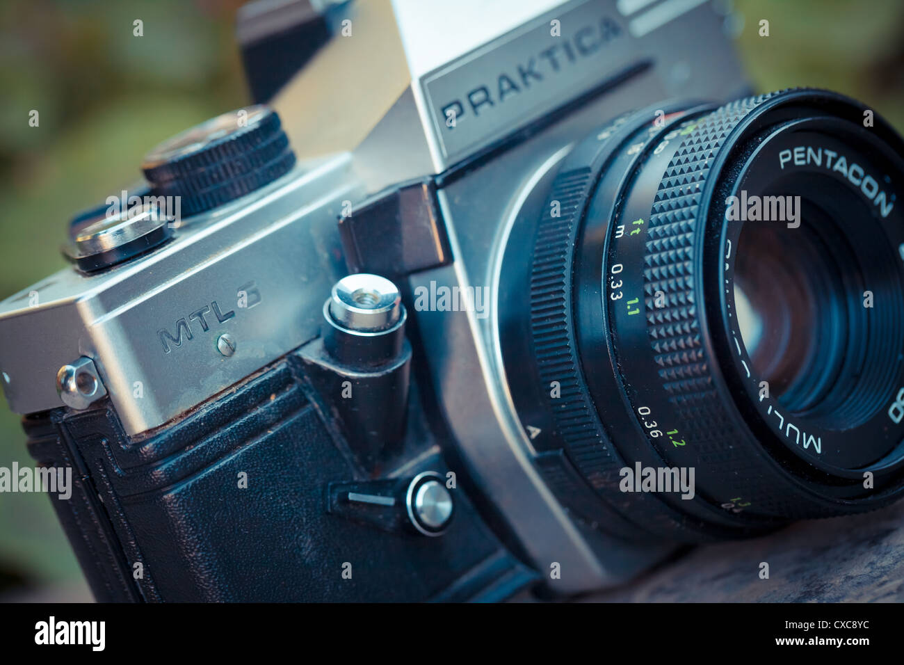 Das schöne Design der eine alte analoge Vintage-Kamera Stockfoto