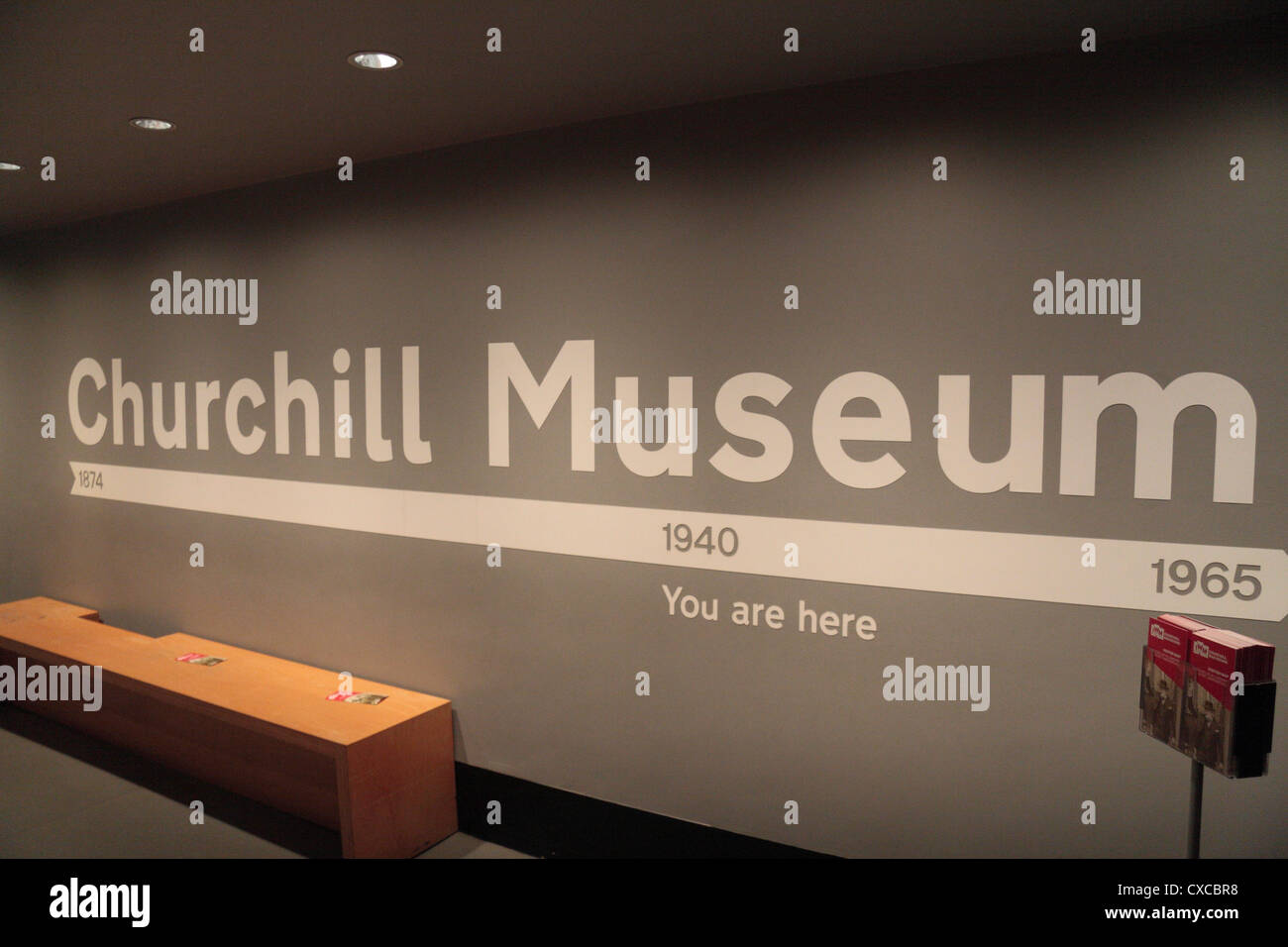 Wandbild am Eingang das Churchill Museum, im Museum Churchill War Rooms, Churchills Krieg Bunker, London, UK. Stockfoto