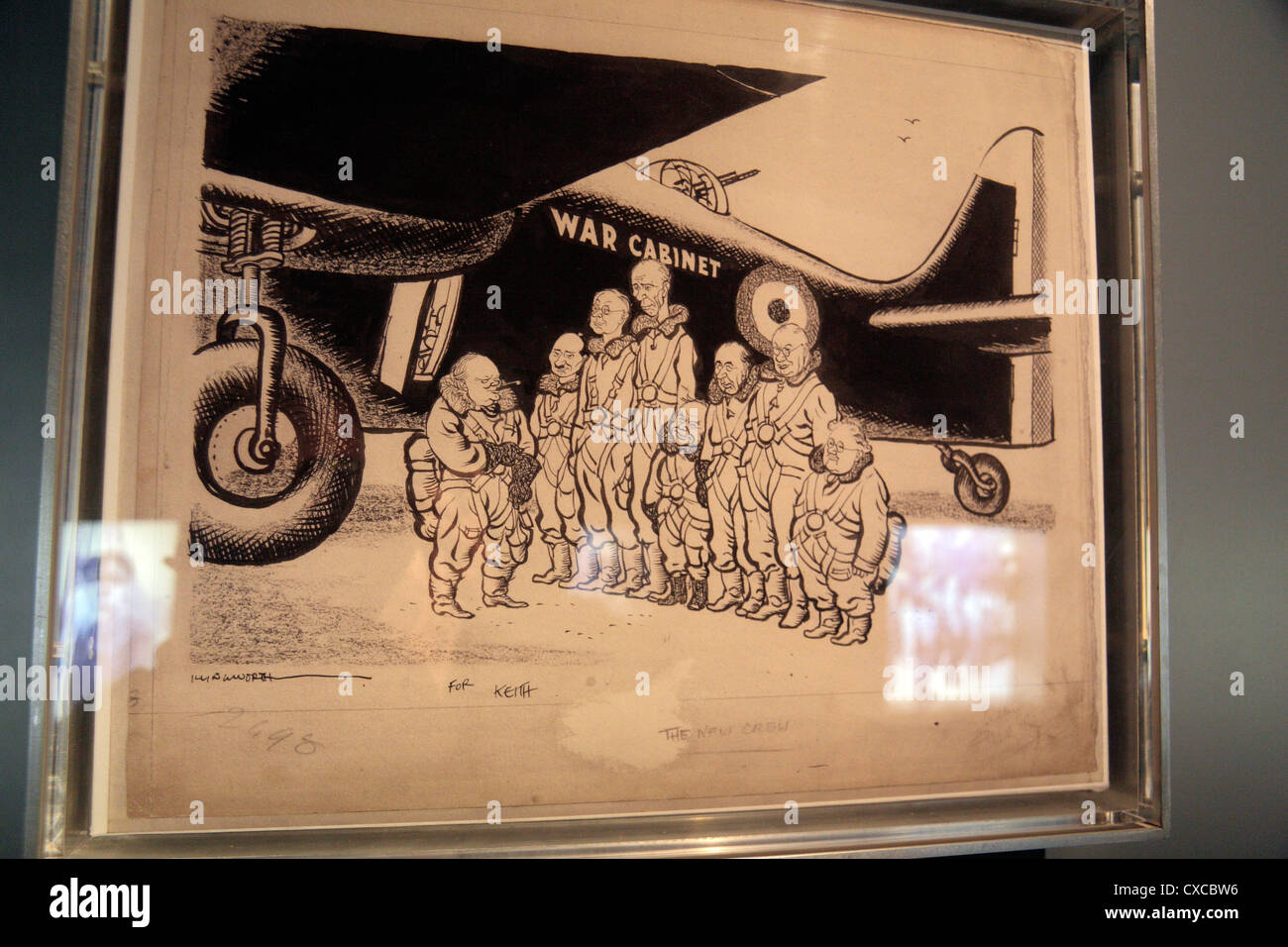 Cartoon zeigt Winston Churchill mit "The neue Crew" in der Churchill War Rooms-Museum, London, UK. Stockfoto