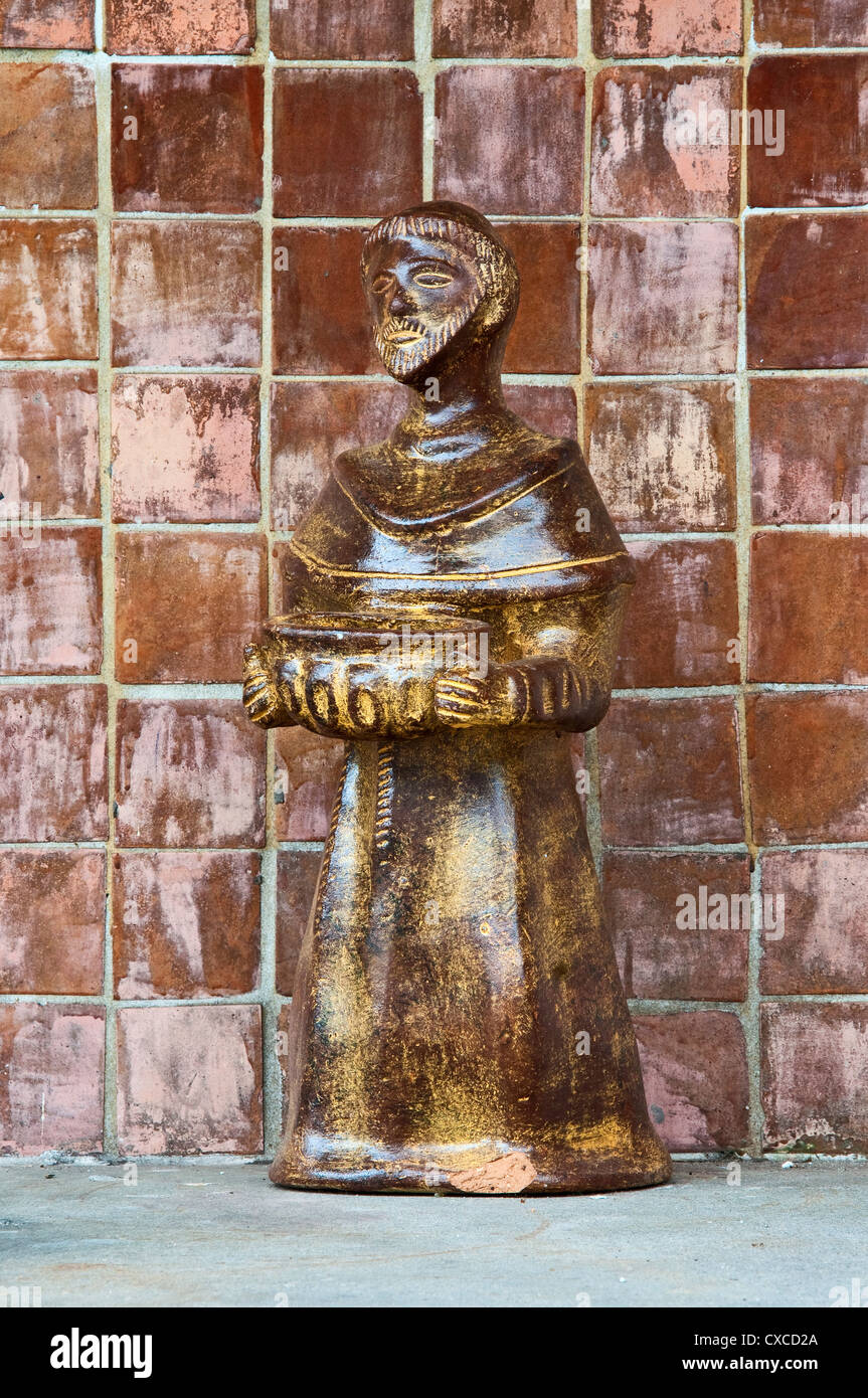 Skulptur Mönch vor Geschäft im Courthouse Square, Goliad, Texas, USA Stockfoto