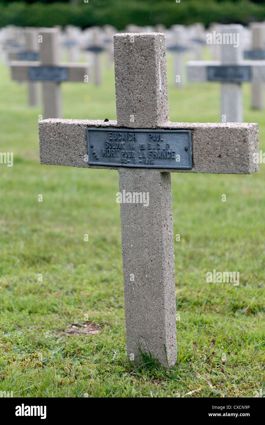 Ersten Weltkrieg Friedhof Le Linge 1914-18 Französisch Krieg Gräber im Ortsbild Vosges Berge des langwierigen kämpfen Stockfoto