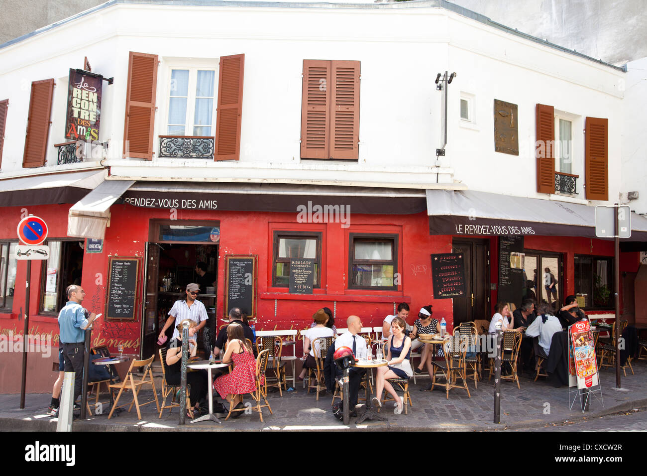 Cafe im Stadtteil Montmartre von Paris Frankreich. Stockfoto