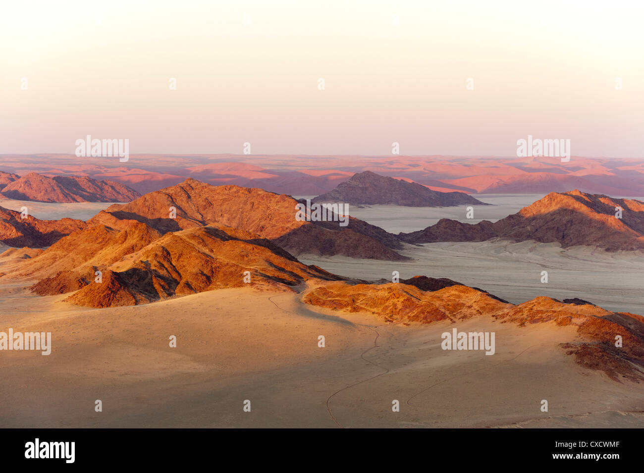 Luftaufnahme, Namib-Naukluft-Park, Namib-Wüste, Namibia, Afrika Stockfoto