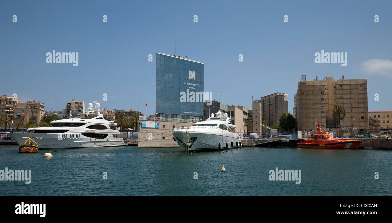 Luxus-Yachten in der Marina Port Vell, Barcelona, Katalonien, Spanien, Europa Stockfoto