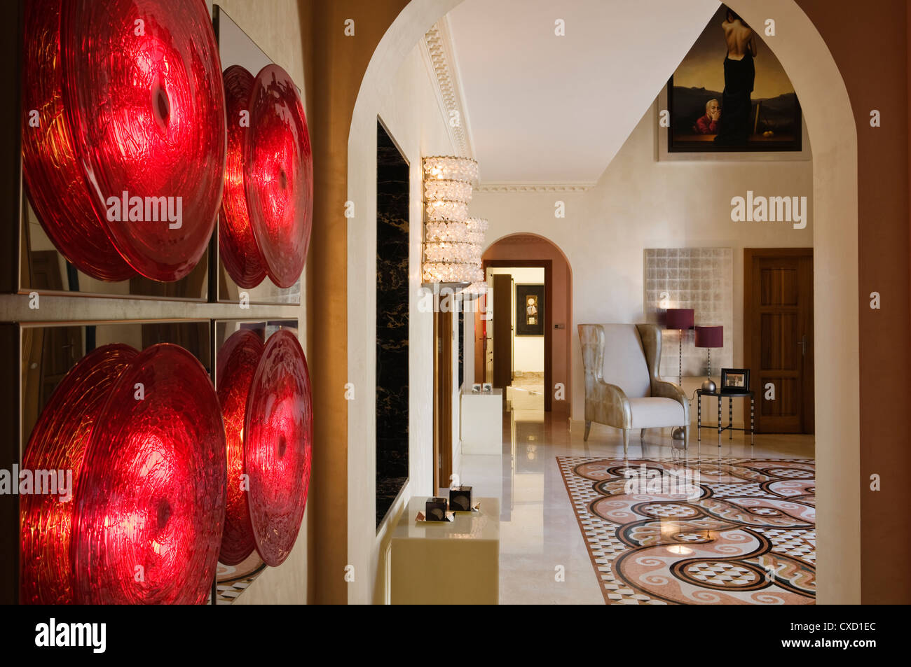 Spanische Villa mit Architektur von Charlie Esquivias und Interior Design von Fernando Carrizosa-Kolbe Stockfoto