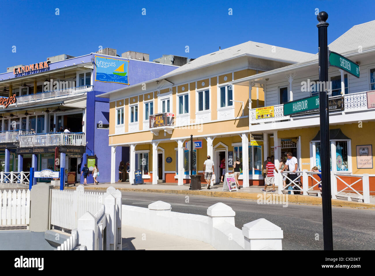 Geschäfte auf Harbour Drive, George Town, Grand Cayman, Cayman-Inseln, große Antillen, West Indies, Karibik, Mittelamerika Stockfoto