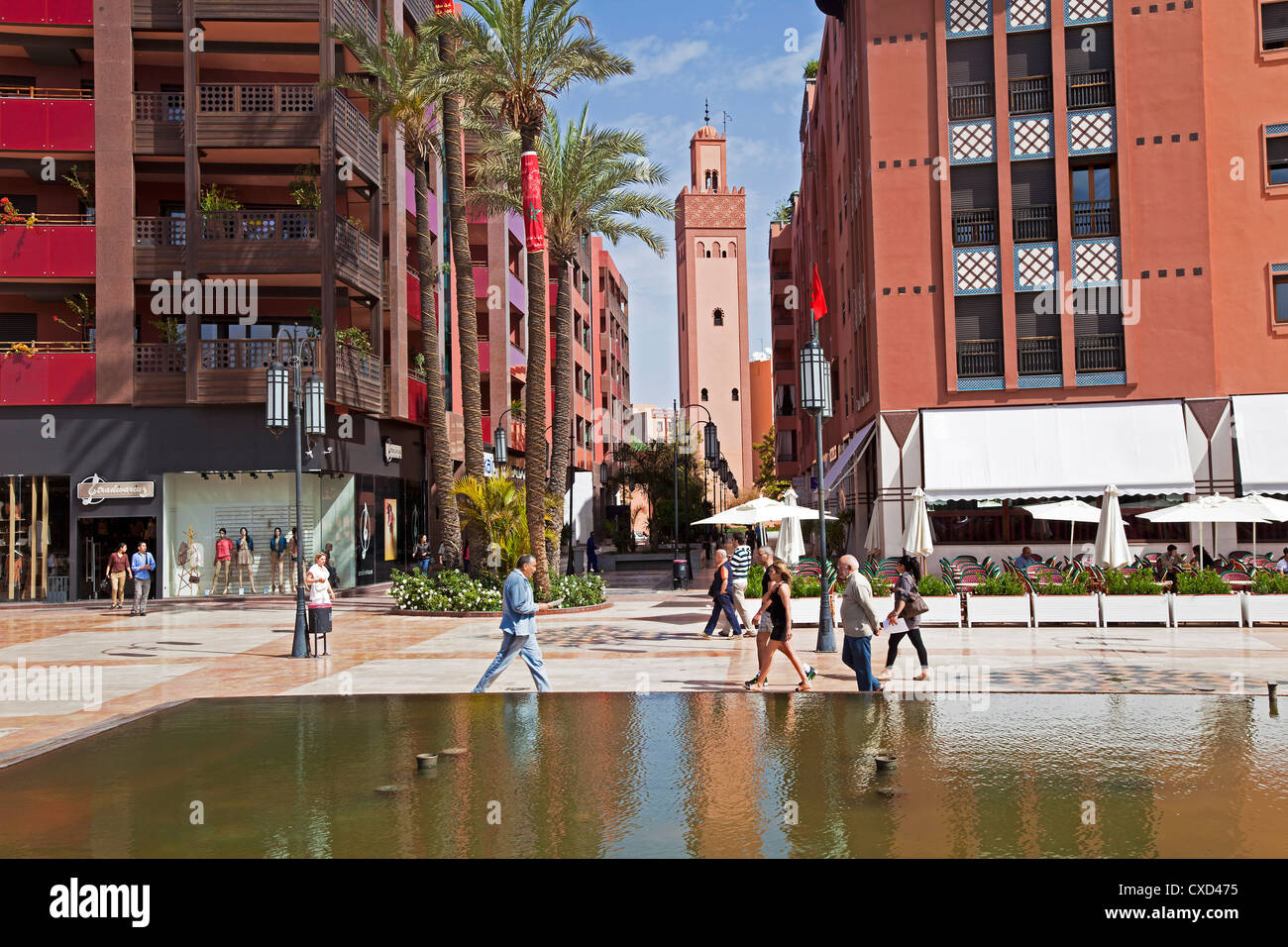 Neues Einkaufszentrum und Apartments in der wohlhabenden Gegend von Gueliz in Marrakesch, Marokko, Nordafrika, Afrika Stockfoto