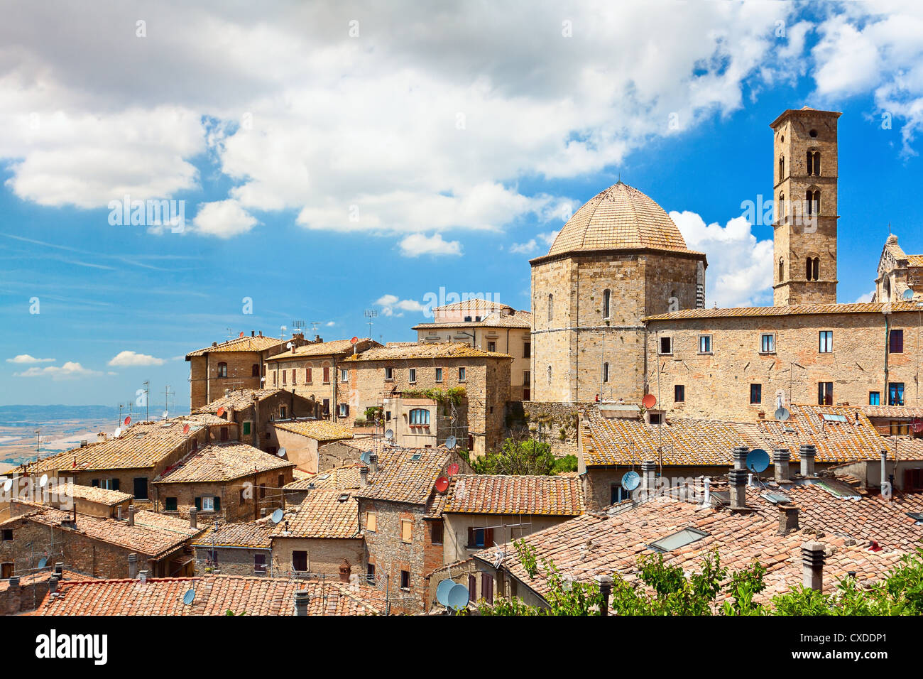 Dach einer kleinen Stadt in der Toskana Volterra Stockfoto