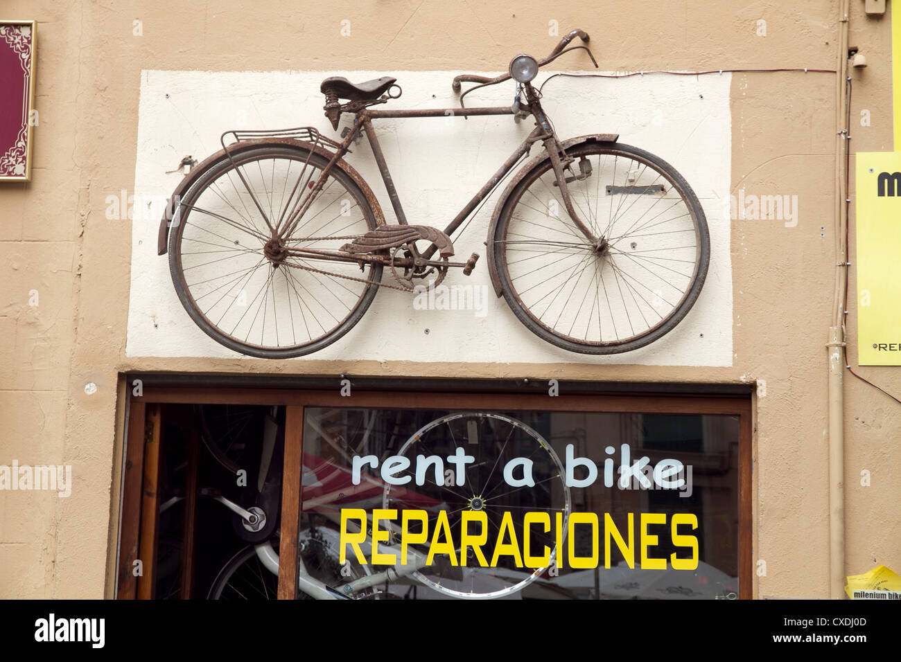 fahrrad an der wand