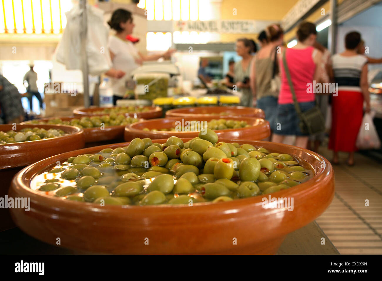 Felanitx, grüne Oliven auf einem Markt Stockfoto