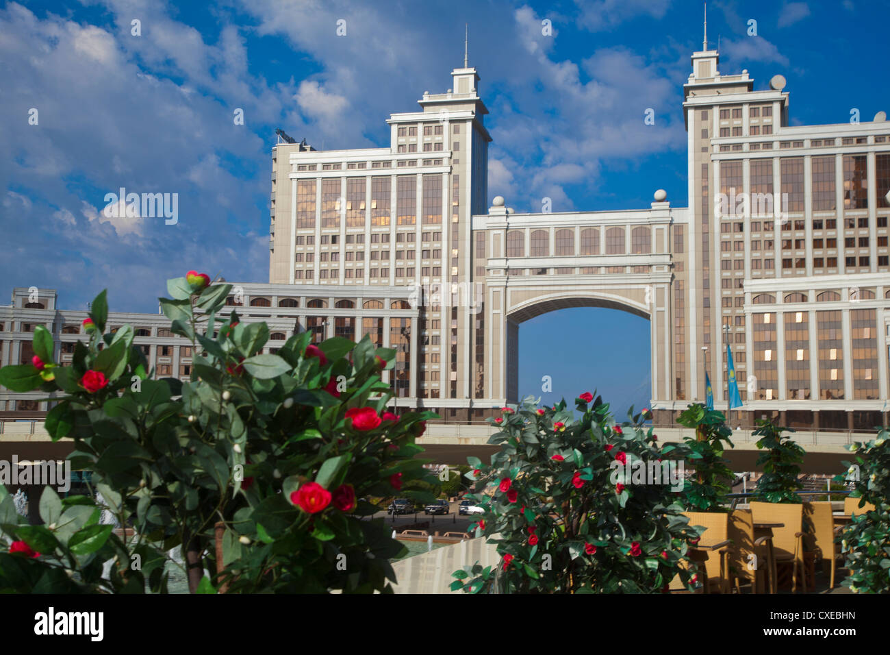 KazMunaiGas Gebäude beherbergt die Öl- und Gas-Ministerium, Astana, Kasachstan, Zentralasien, Asien Stockfoto