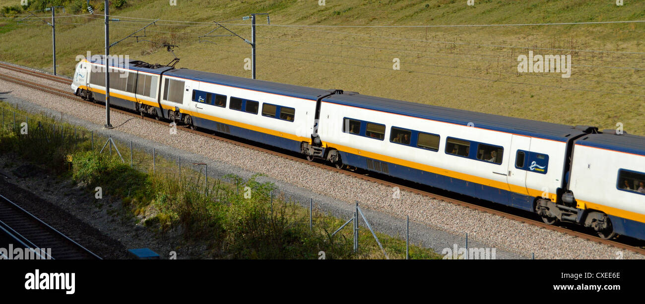 Eurostar-high-Speed-Zug durch die Grafschaft Kent nach London Stockfoto