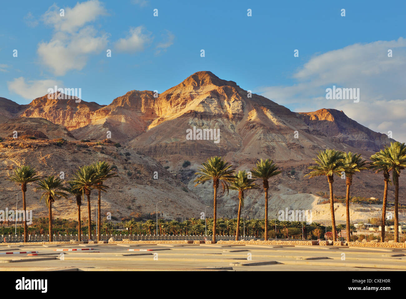 Ein Parkplatz am Toten Meer Stockfoto