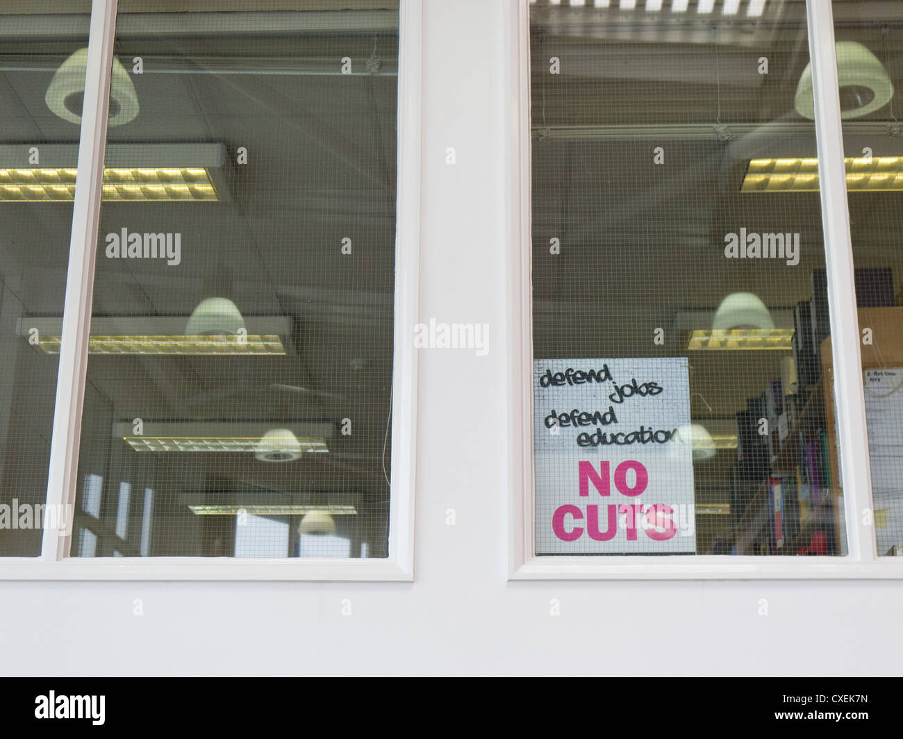 Melden Sie sich am Arbeitsplatz protestieren gegen Stellenabbau. Stockfoto