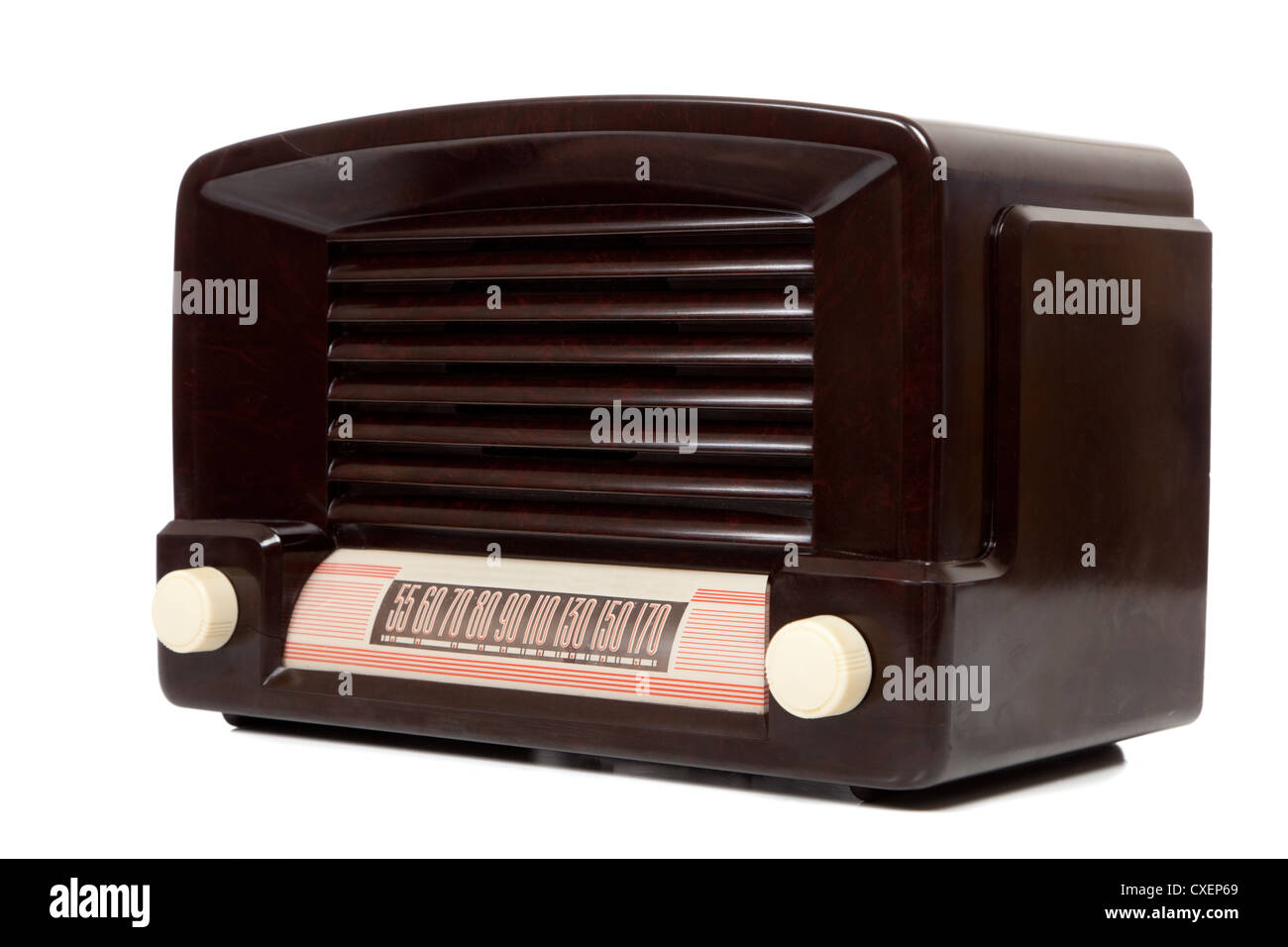 Ein altes Vintage Radio auf weißem Hintergrund Stockfoto